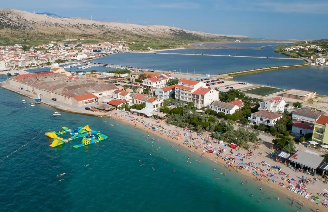 Galeb Pag - Affittacamere 2*
